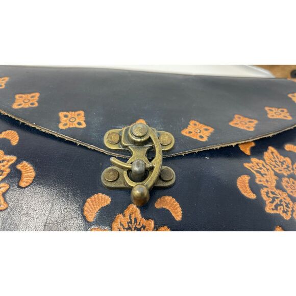 Small Vintage Blue Boho Floral Hand Crafted Tooled Leather Shoulder Bag - Picture 5 of 12
